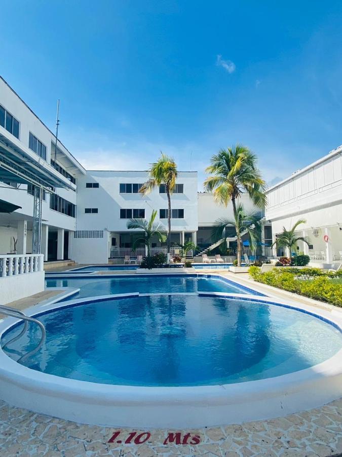 Hotel Mall Santana Del Rio لا دورادا المظهر الخارجي الصورة